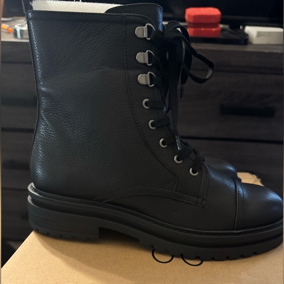 Brand new size women’s 8.5 Andre Assous black combat boots. - Picture 8 of 15
